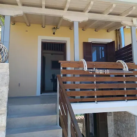 Maniaveta's House
