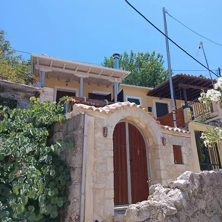 Semesterbostad Maniaveta's House Exanthia