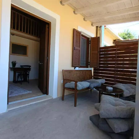 Maniaveta's House Semesterbostad