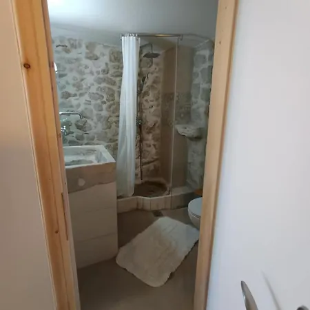 Maniaveta's House Semesterbostad *