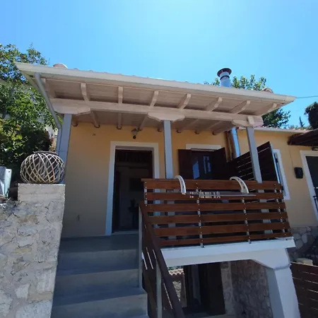 Maniaveta's House Semesterbostad *